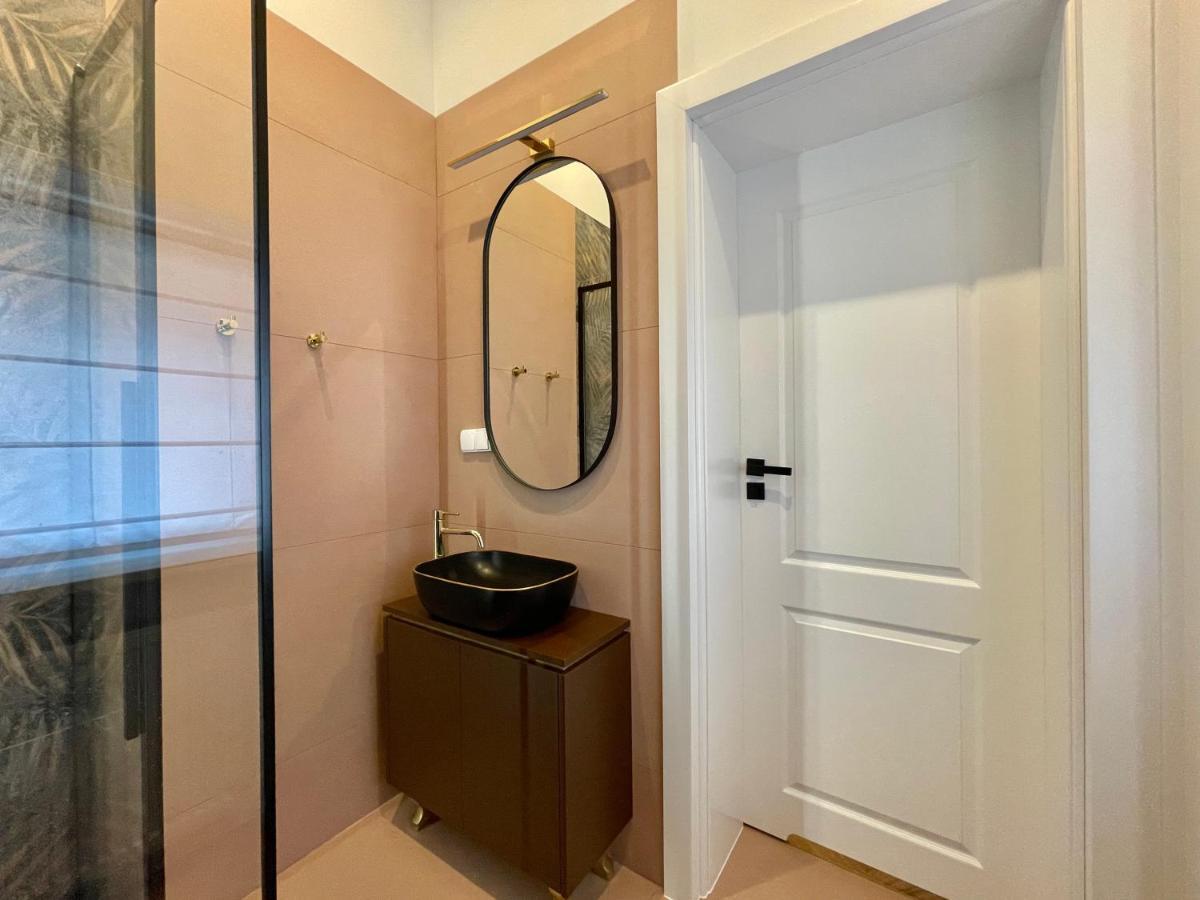 Chili Apartment Торунь Экстерьер фото